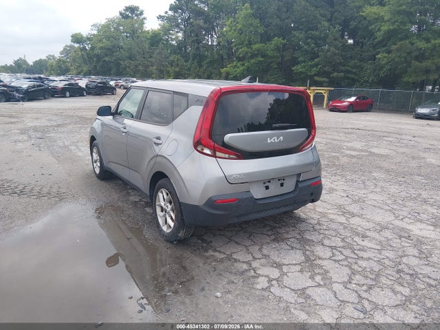 KIA SOUL LX 2022 KNDJ23AU9N7805558 Image 3