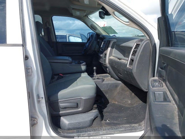Продаж на аукціоні авто 2017 Ram 2500 Tradesman  4x4 6'4 Box, vin: 3C6UR5CL5HG647955, номер лоту: 45341322