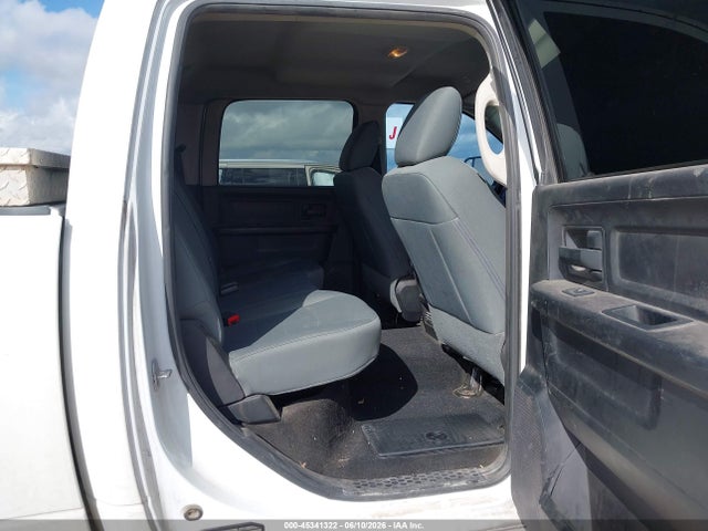 Продаж на аукціоні авто 2017 Ram 2500 Tradesman  4x4 6'4 Box, vin: 3C6UR5CL5HG647955, номер лоту: 45341322
