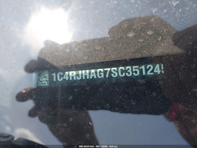 Продажа на аукционе авто 2025 Jeep Grand Cherokee Laredo X 4x4, vin: 1C4RJHAG7SC351245, номер лота: 45341343