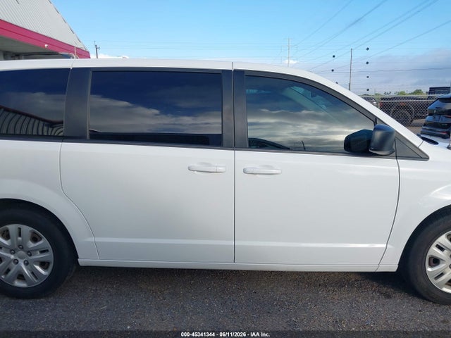Продаж на аукціоні авто 2018 Dodge Grand Caravan Se, vin: 2C4RDGBG6JR318663, номер лоту: 45341344