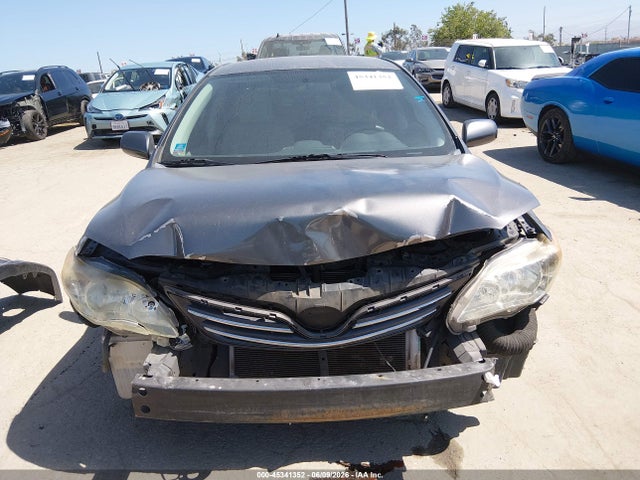 2013 Toyota Corolla Le მანქანა იყიდება აუქციონზე, vin: 5YFBU4EE8DP158106, აუქციონის ნომერი: 45341352