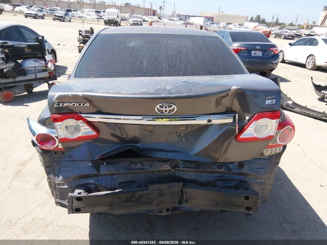2013 Toyota Corolla Le მანქანა იყიდება აუქციონზე, vin: 5YFBU4EE8DP158106, აუქციონის ნომერი: 45341352