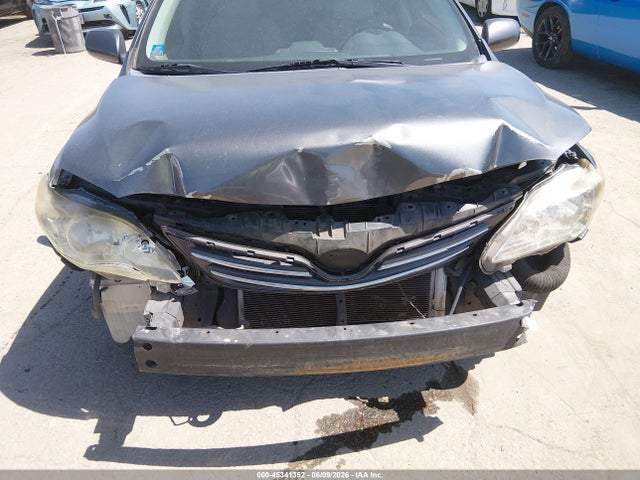 2013 Toyota Corolla Le მანქანა იყიდება აუქციონზე, vin: 5YFBU4EE8DP158106, აუქციონის ნომერი: 45341352