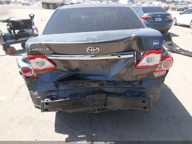 2013 Toyota Corolla Le მანქანა იყიდება აუქციონზე, vin: 5YFBU4EE8DP158106, აუქციონის ნომერი: 45341352