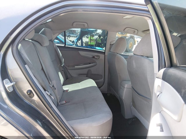 2013 Toyota Corolla Le მანქანა იყიდება აუქციონზე, vin: 5YFBU4EE8DP158106, აუქციონის ნომერი: 45341352