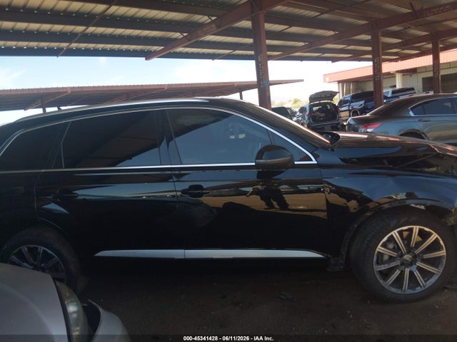 Audi Q7 3.0t Premium 2018 WA1LAAF70JD030088 Image 14