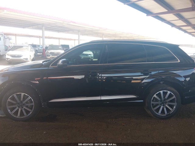 Audi Q7 3.0t Premium 2018 WA1LAAF70JD030088 Image 15