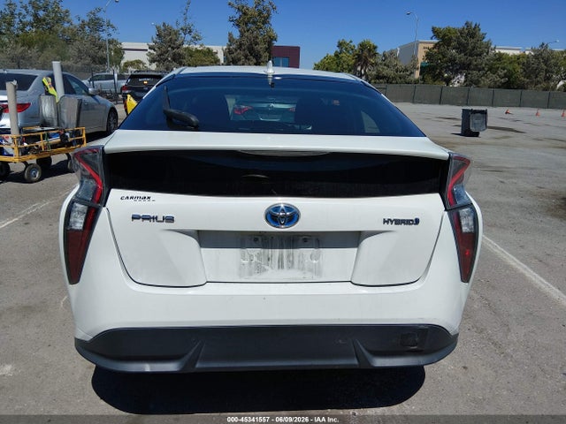 JTDKARFU9H3033769 Toyota Prius Three Touring