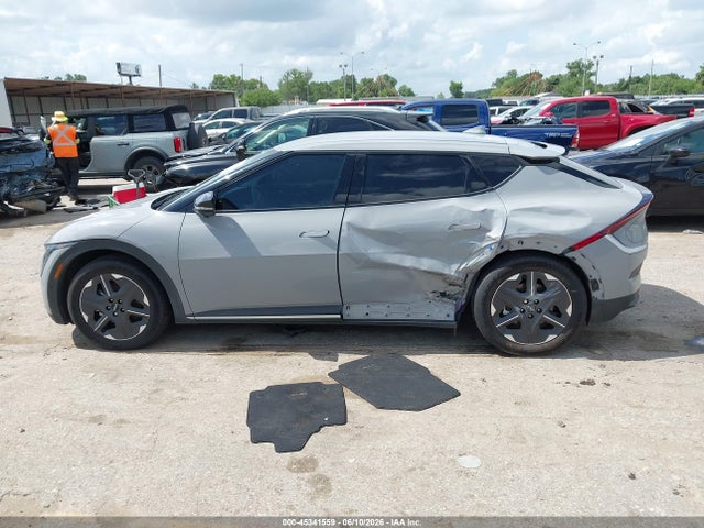 2025 Kia Ev6 Light Long Range Rwd მანქანა იყიდება აუქციონზე, vin: 5XYC34JAXSG008185, აუქციონის ნომერი: 45341559