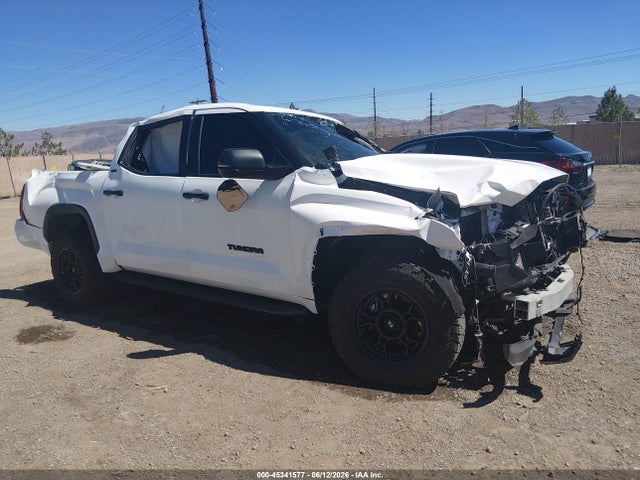 5TFLA5DB3TX350205 Toyota Tundra Sr5 Crewmax 5.5&#039; Bed