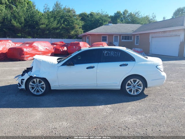 Aukcja sprzedaży 2013 Mercedes-benz C 300 Luxury 4matic, vin: WDDGF8AB5DR284356, numer aukcji: 45341654