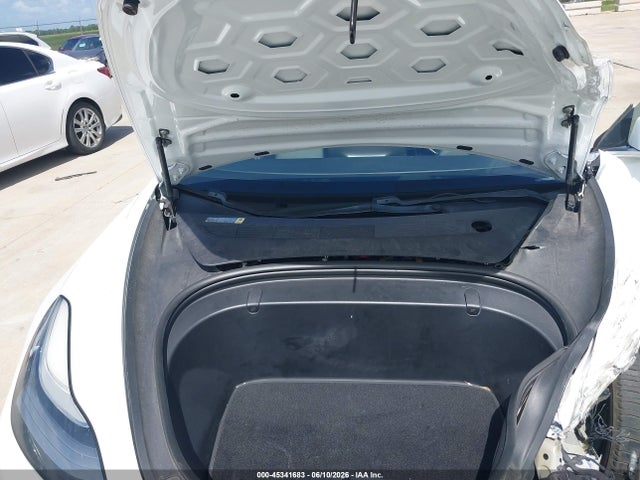 Продажа на аукционе авто 2018 Tesla Model 3 Long Range/mid Range, vin: 5YJ3E1EA7JF051231, номер лота: 45341683