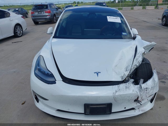 Продажа на аукционе авто 2018 Tesla Model 3 Long Range/mid Range, vin: 5YJ3E1EA7JF051231, номер лота: 45341683