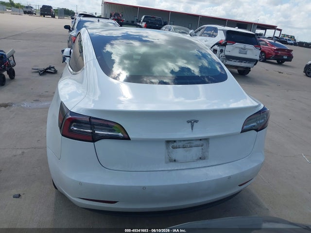 Продажа на аукционе авто 2018 Tesla Model 3 Long Range/mid Range, vin: 5YJ3E1EA7JF051231, номер лота: 45341683
