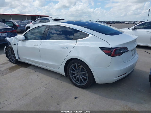 Продажа на аукционе авто 2018 Tesla Model 3 Long Range/mid Range, vin: 5YJ3E1EA7JF051231, номер лота: 45341683
