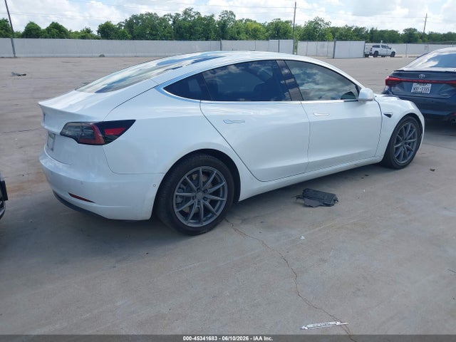 Продажа на аукционе авто 2018 Tesla Model 3 Long Range/mid Range, vin: 5YJ3E1EA7JF051231, номер лота: 45341683