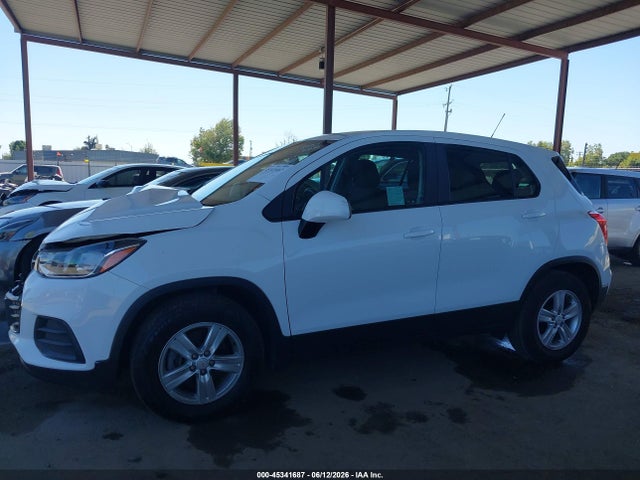 KL7CJKSB0LB045238 Chevrolet Trax Fwd Ls