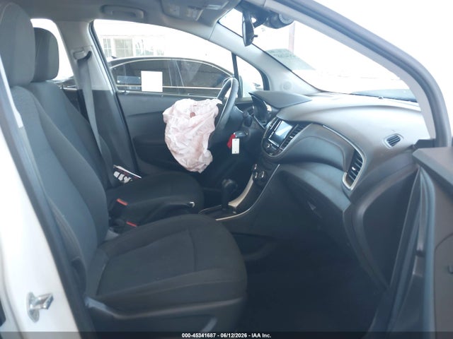 KL7CJKSB0LB045238 Chevrolet Trax Fwd Ls