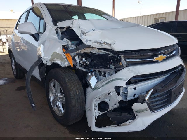 KL7CJKSB0LB045238 Chevrolet Trax Fwd Ls