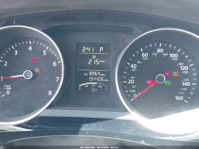 2015 Volkswagen Jetta 1.8t Sport მანქანა იყიდება აუქციონზე, vin: 3VWD17AJXFM203088, აუქციონის ნომერი: 45341689