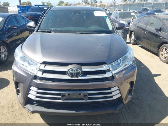 Toyota Highlander Le 2019 5TDBZRFH3KS978802 Image 12