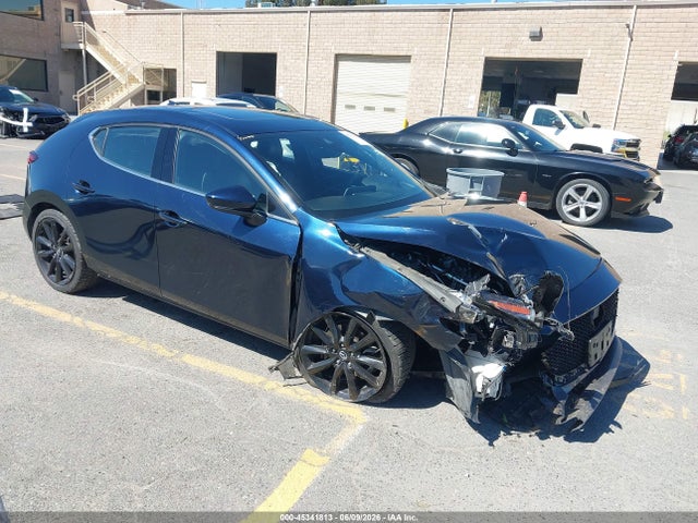 Auction sale of the 2019 Mazda Mazda3 Premium Package, vin: JM1BPBNM0K1144415, lot number: 45341813