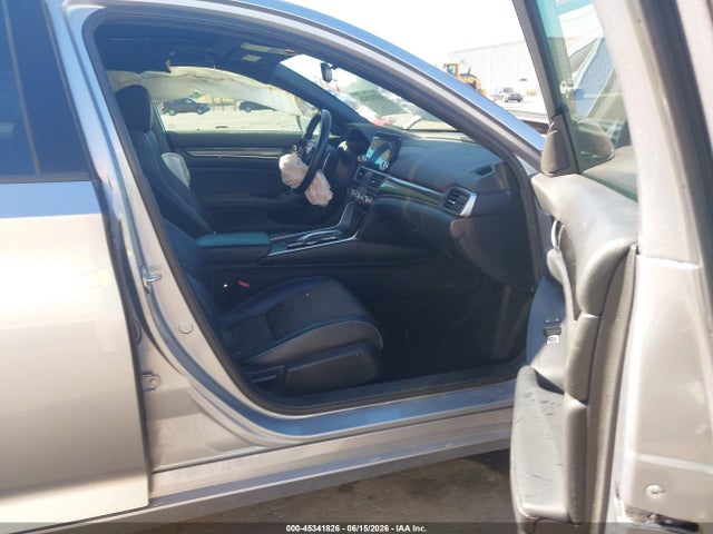 1HGCV2F36JA047672 Honda Accord Sport 2.0t