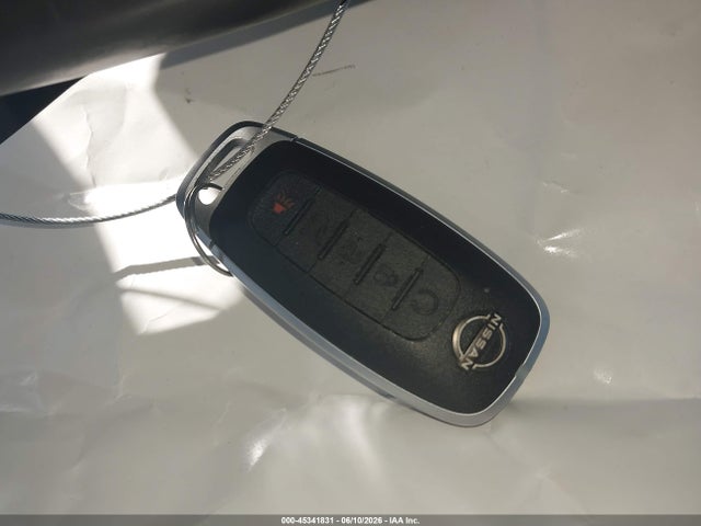 JN8BT3BA3PW013005 Nissan Rogue Sv Fwd