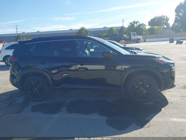 JN8BT3BA3PW013005 Nissan Rogue Sv Fwd