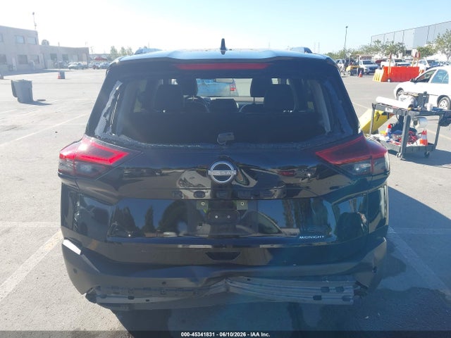 JN8BT3BA3PW013005 Nissan Rogue Sv Fwd