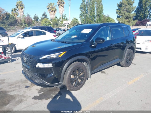 JN8BT3BA3PW013005 Nissan Rogue Sv Fwd