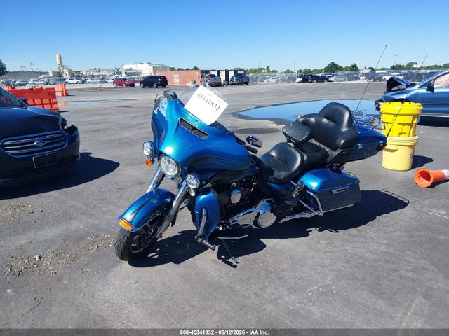 Harley-Davidson Flhtk Electra Glide Ultra Ltd 2014 1HD1KEL11EB656332 Image 2