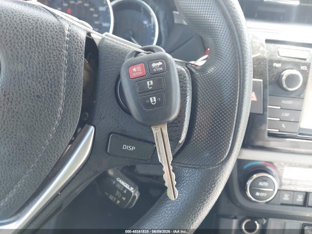 Toyota COROLLA LE 2015 5YFBURHE2FP201821 Image 11
