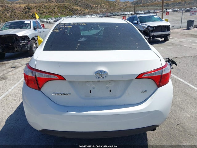 Toyota COROLLA LE 2015 5YFBURHE2FP201821 Image 17