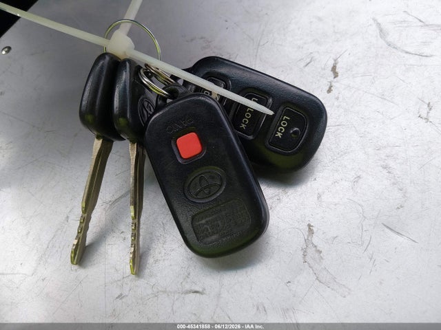 Продаж на аукціоні авто 2005 Toyota Camry Le, vin: 4T1BE32K95U023802, номер лоту: 45341858