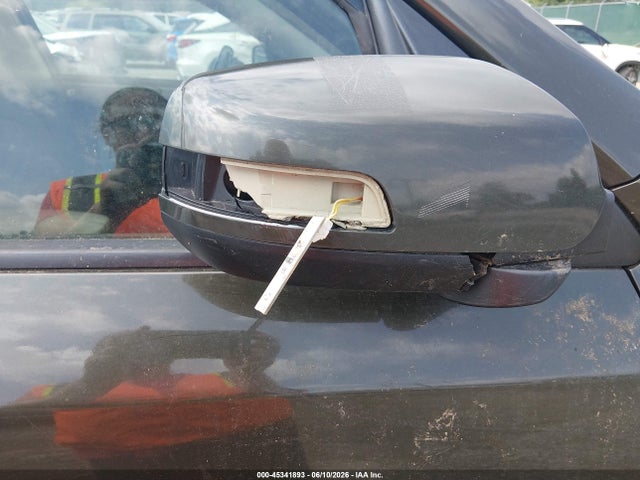 45341893 :رقم المزاد ، 5XYKT4A16BG111227 vin ، 2011 Kia Sorento Lx مزاد بيع