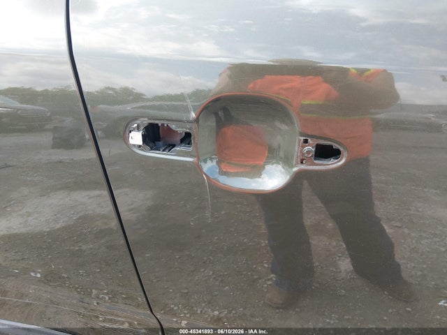 45341893 :رقم المزاد ، 5XYKT4A16BG111227 vin ، 2011 Kia Sorento Lx مزاد بيع