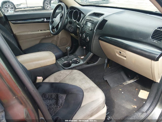 45341893 :رقم المزاد ، 5XYKT4A16BG111227 vin ، 2011 Kia Sorento Lx مزاد بيع