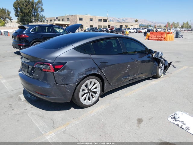 5YJ3E1EB9NF138756 Tesla Model 3 Long Range Dual Motor All-wheel Drive
