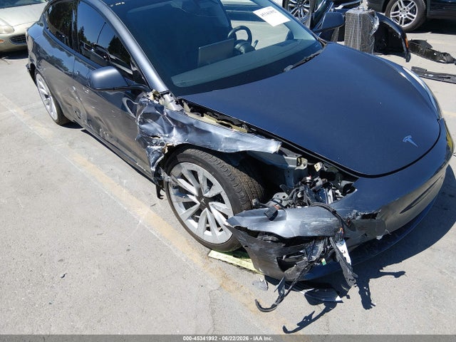 5YJ3E1EB9NF138756 Tesla Model 3 Long Range Dual Motor All-wheel Drive