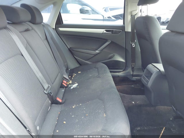 Продаж на аукціоні авто 2016 Volkswagen Passat 1.8t S, vin: 1VWAT7A32GC031690, номер лоту: 45341996