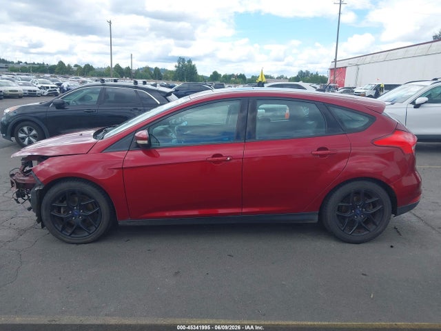 1FADP3K24GL247310 Ford FOCUS SE