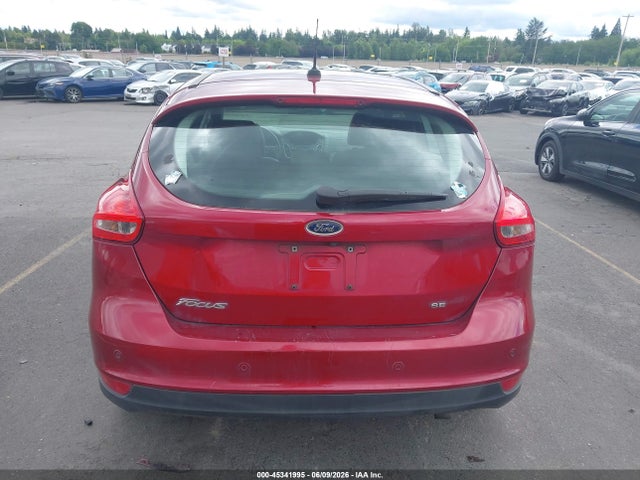 1FADP3K24GL247310 Ford FOCUS SE
