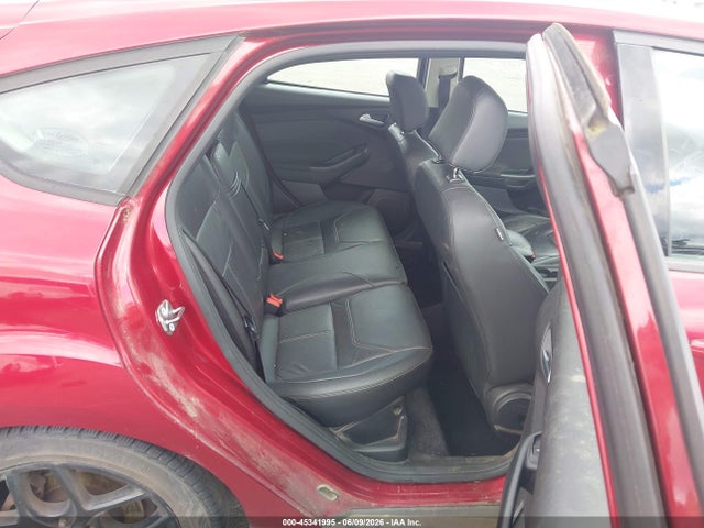 1FADP3K24GL247310 Ford FOCUS SE