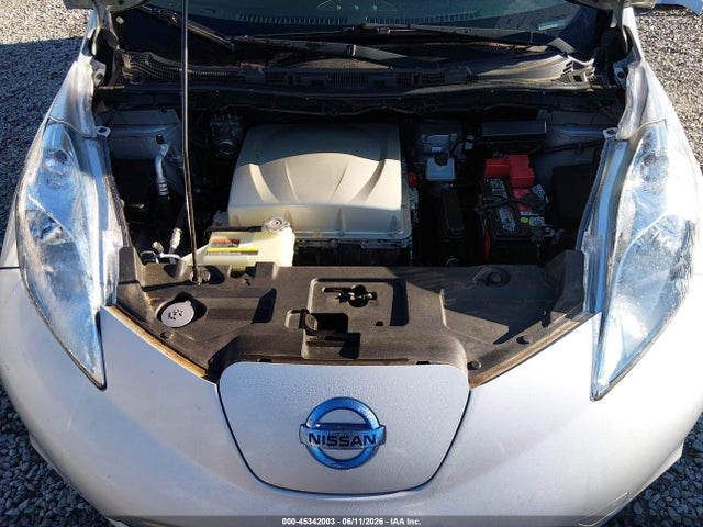 Nissan LEAF S 2017 1N4BZ0CP6HC304361 Image 10