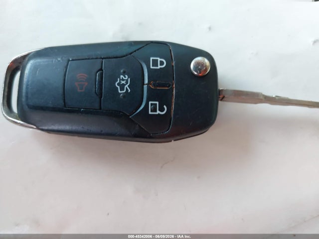 3FA6P0H76GR328952 Ford FUSION SE