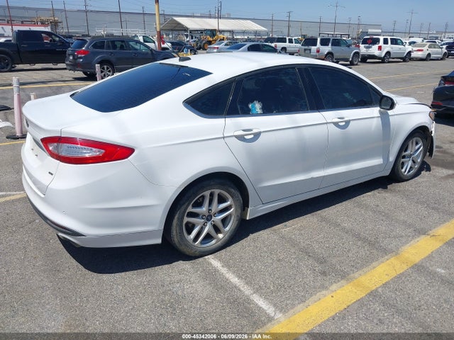 3FA6P0H76GR328952 Ford FUSION SE