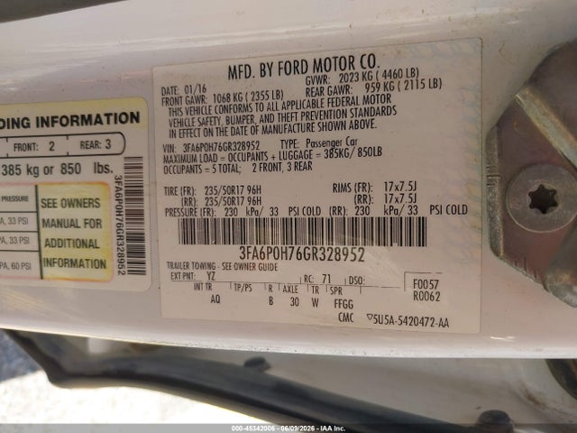 3FA6P0H76GR328952 Ford FUSION SE