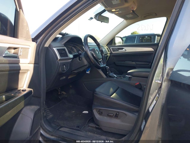 1V2CR2CA6JC563104 Volkswagen Atlas 3.6l V6 Se